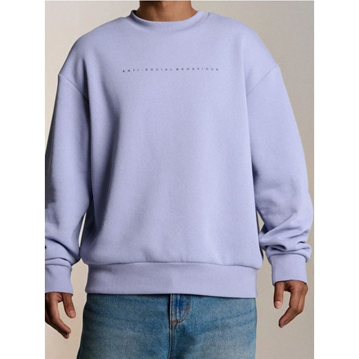 Sinsay - Bluza z napisem - fioletowy ze sklepu Sinsay w kategorii Bluzy męskie - zdjęcie 186231446