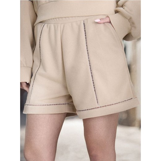 Sinsay - Szorty z ażurowym wykończeniem - kremowy ze sklepu Sinsay w kategorii Szorty - zdjęcie 186232698