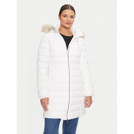 Tommy Jeans Płaszcz zimowy Essential DW0DW18864 Biały Slim Fit ze sklepu MODIVO w kategorii Kurtki damskie - zdjęcie 186233419
