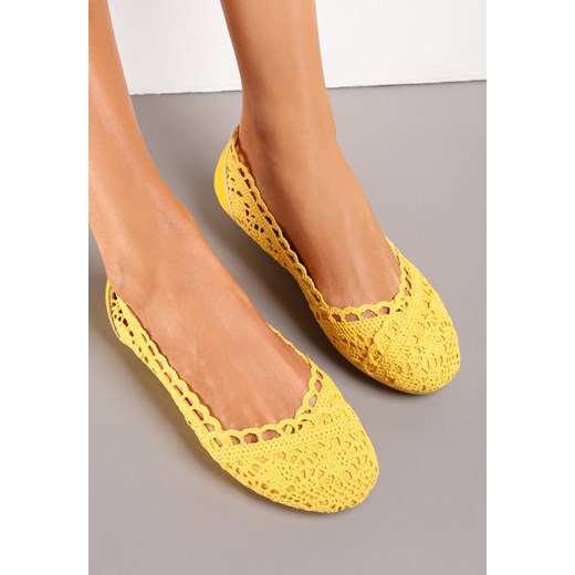 Żółte Koronkowe Balerinki Wsuwane Treada ze sklepu born2be.pl w kategorii Balerinki - zdjęcie 186251198
