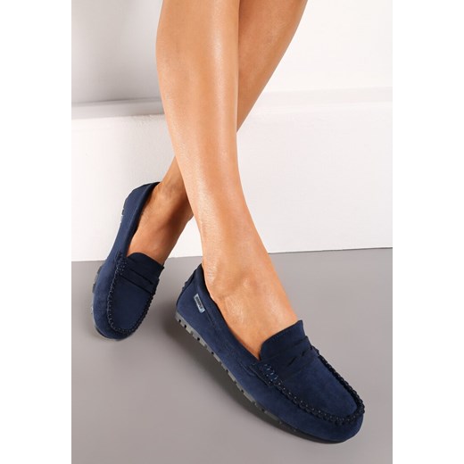 Granatowe Mokasyny z Imitacji Zamszu na Płaskiej Podeszwie Sallevia ze sklepu born2be.pl w kategorii Mokasyny damskie - zdjęcie 186251206