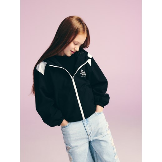 Reserved - Lekka kurtka z kapturem - czarny ze sklepu Reserved w kategorii Kurtki dziewczęce - zdjęcie 186253536