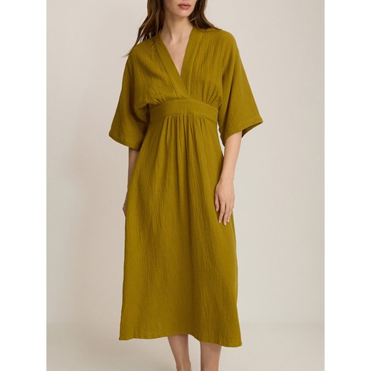Reserved - Sukienka typu kimono - oliwkowy ze sklepu Reserved w kategorii Sukienki - zdjęcie 186259809