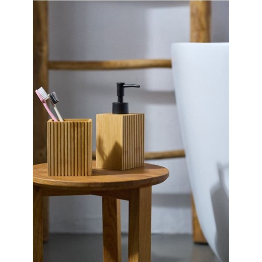 Sinsay - Bambusowy dozownik na mydło - beżowy - id: 467GN-08X - marki Sinsay - 186261955 Sinsay - Bambusowy dozownik na mydło - beżowy ze sklepu Sinsay w kategorii Dozowniki do mydła - zdjęcie 186261955