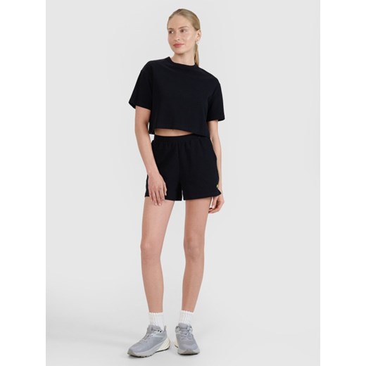 Damskie spodenki dresowe 4F 4FWSS25TSHOF531 - czarne ze sklepu Sportstylestory.com w kategorii Szorty - zdjęcie 186263086