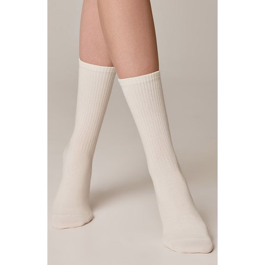 Długie bawełniane skarpetki damskie mleczne ACTIVE, Kolor mleczny, Rozmiar 36-38, Conte ze sklepu Intymna w kategorii Skarpetki damskie - zdjęcie 186270419