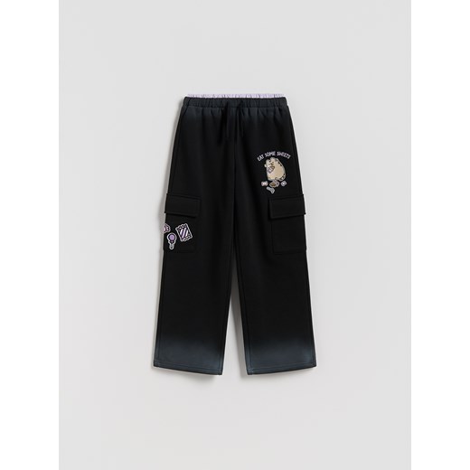 Reserved - Spodnie dresowe Pusheen - czarny ze sklepu Reserved w kategorii Bluzki dziewczęce - zdjęcie 186276149