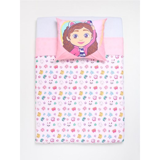 Sinsay - Komplet pościeli Gabby's Dollhouse - różowy - id: 393GS-30X - marki Sinsay - 186277559 Sinsay - Komplet pościeli Gabby's Dollhouse - różowy ze sklepu Sinsay w kategorii Pościel dziecięca - zdjęcie 186277559