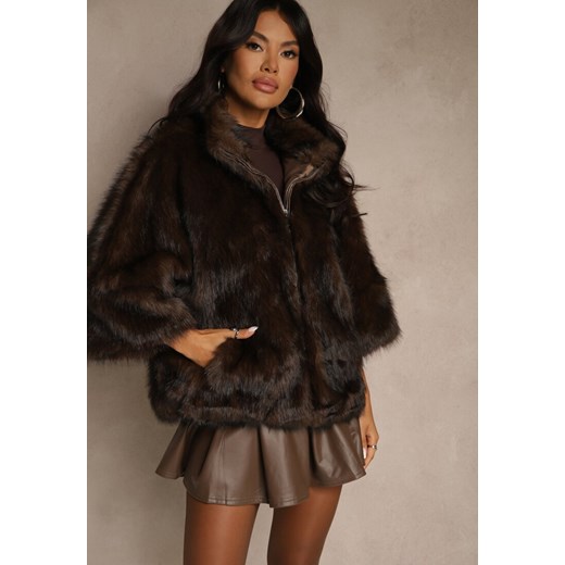 Brązowa Kurtka Futerko z Kołnierzem i Szerokimi Rękawami 3/4 Zapinana na Suwak Clauda - id: TDY125-54-BROWN - marki Renee - 186278785 Brązowa Kurtka Futerko z Kołnierzem i Szerokimi Rękawami 3/4 Zapinana na Suwak Clauda ze sklepu renee.pl w kategorii Futra damskie - zdjęcie 186278785