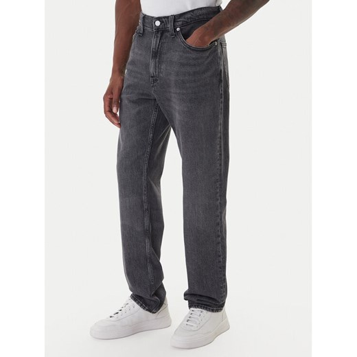 Tommy Jeans Jeansy DM0DM21355 Szary Regular Fit ze sklepu MODIVO w kategorii Jeansy męskie - zdjęcie 186290937