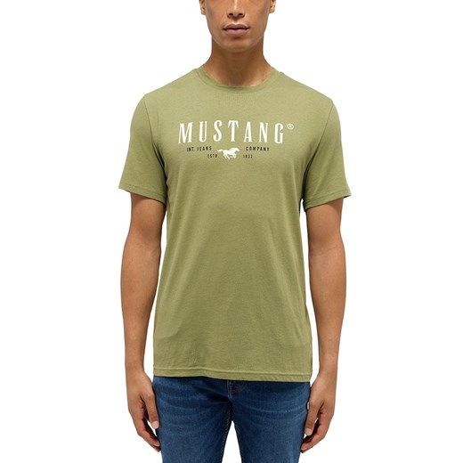 Męski T-Shirt Mustang Style Austin Loden Green 1015829 6353 ze sklepu YouNeedit.pl w kategorii T-shirty męskie - zdjęcie 186293328
