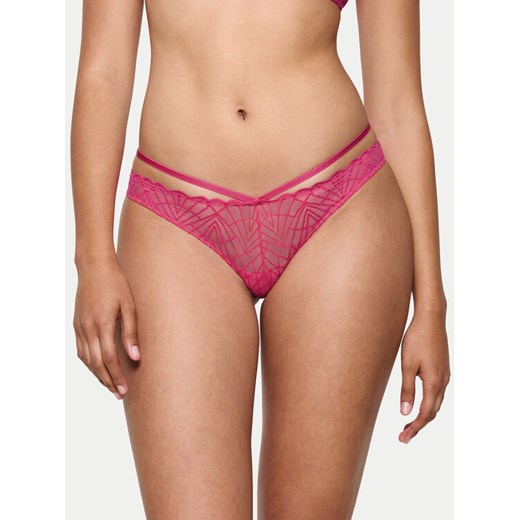Triumph Stringi That Night In Vegas 10224867 Różowy - id: 0000305507204 - marki Triumph - 186297859 Triumph Stringi That Night In Vegas 10224867 Różowy ze sklepu MODIVO w kategorii Majtki damskie - zdjęcie 186297859