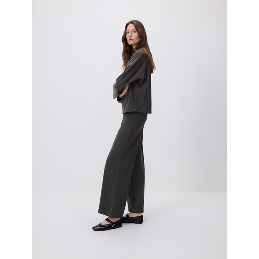 Reserved - Spodnie z przeszyciem - wielobarwny ze sklepu Reserved w kategorii Spodnie damskie - zdjęcie 186312875