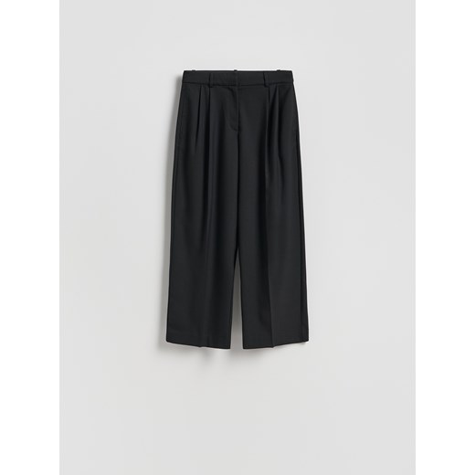 Reserved - Spodnie carrot fit - czarny ze sklepu Reserved w kategorii Spodnie damskie - zdjęcie 186315449