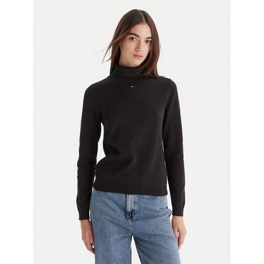 Tommy Jeans Golf Essential DW0DW21672 Czarny Regular Fit ze sklepu MODIVO w kategorii Swetry damskie - zdjęcie 186323546