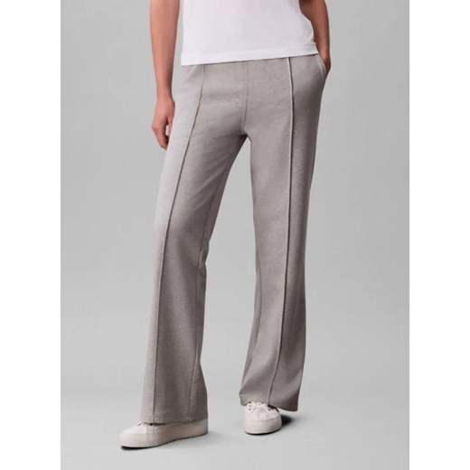 Calvin Klein Jeans Spodnie dresowe | flare fit ze sklepu Gomez Fashion Store w kategorii Spodnie damskie - zdjęcie 186341478