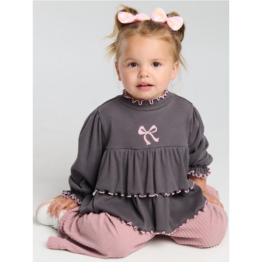 Sinsay - Bluzka z prążkowanej dzianiny z haftem - szary Sinsay 5-2 l) Sinsay