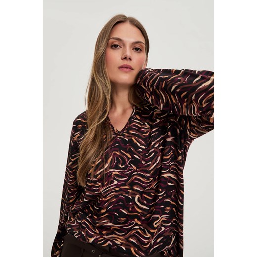 Sweter z długimi rękawami czarny ze sklepu Moodo.pl w kategorii Swetry damskie - zdjęcie 186350555