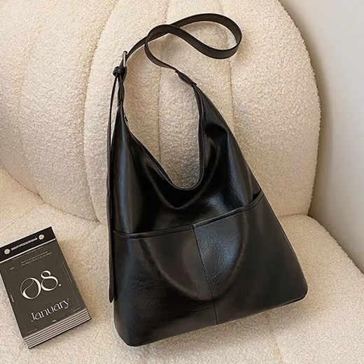 Skórzana torba na ramię z kieszeniami - Czarny ze sklepu Intimica.pl w kategorii Torby Shopper bag - zdjęcie 186367217