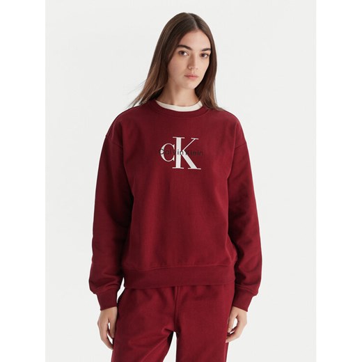 Calvin Klein Jeans Bluza Monologo LV047B234G Bordowy Relaxed Fit ze sklepu MODIVO w kategorii Bluzy damskie - zdjęcie 186379135