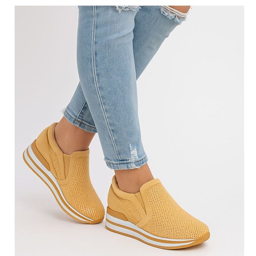 Ażurowe żółte sneakersy na koturnie /G5-3 18046 T183/ ze sklepu Pantofelek24.pl w kategorii Botki - zdjęcie 186384136