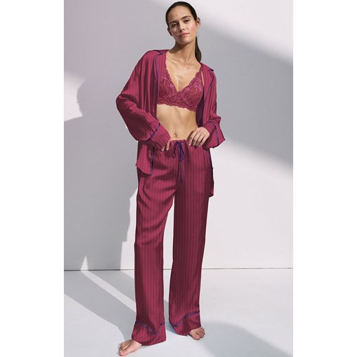 Triumph rozpinana piżama damska Amourette Jacquard 10225073-6926, Kolor bordowy, Rozmiar 40, Triumph ze sklepu Intymna w kategorii Piżamy damskie - zdjęcie 186386148