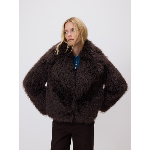 Reserved - Kurtka z imitacji futra - ciemnobrązowy ze sklepu Reserved w kategorii Futra damskie - zdjęcie 186393057
