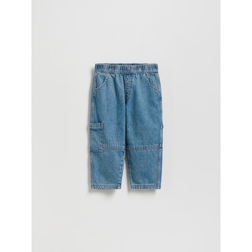Reserved - Bawełniane jeansy - niebieski - id: 019FO-55J - marki Reserved - 186400285 Reserved - Bawełniane jeansy - niebieski ze sklepu Reserved w kategorii Spodnie chłopięce - zdjęcie 186400285