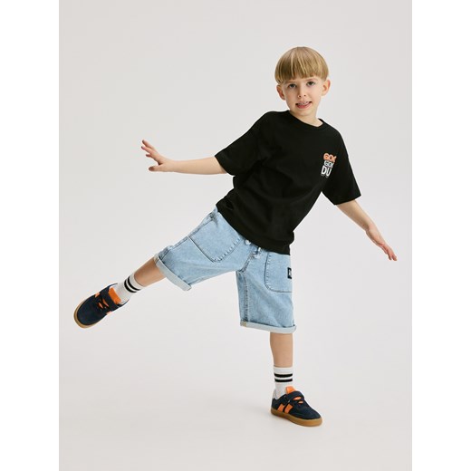 Reserved - Denimowe szorty regular - niebieski ze sklepu Reserved w kategorii Spodenki chłopięce - zdjęcie 186400508