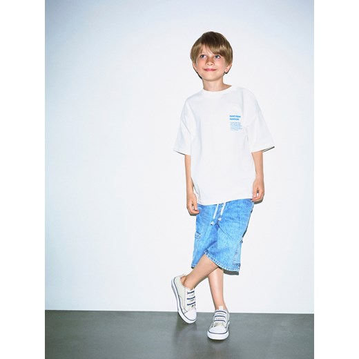 Reserved - Jeansowe szorty - niebieski ze sklepu Reserved w kategorii Spodenki chłopięce - zdjęcie 186400616