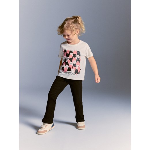 Reserved - T-shirt ze świecącym nadrukiem - złamana biel ze sklepu Reserved w kategorii Bluzki dziewczęce - zdjęcie 186401115