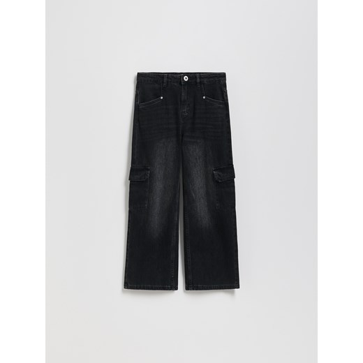Reserved - Jeansy wide leg z kieszeniami cargo - czarny ze sklepu Reserved w kategorii Spodnie dziewczęce - zdjęcie 186406855