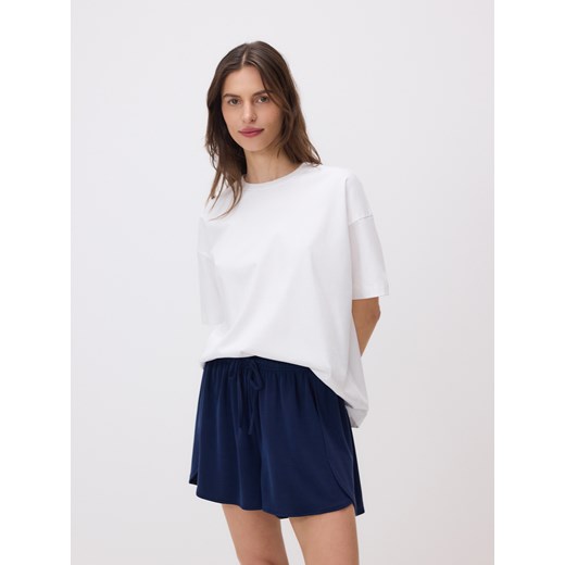 Reserved - Gładkie szorty z modalem - granatowy Reserved L Reserved okazja