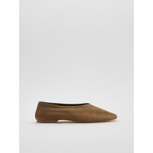 Reserved - Skórzane baleriny - beżowy ze sklepu Reserved w kategorii Balerinki - zdjęcie 186409116