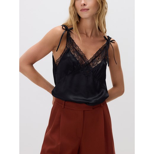 Reserved - Top z koronkowym zdobieniem - czarny ze sklepu Reserved w kategorii Bluzki damskie - zdjęcie 186409536