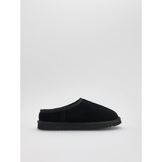 Reserved - Skórzane mule - czarny ze sklepu Reserved w kategorii Kapcie męskie - zdjęcie 186411125
