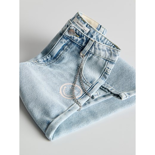Reserved - Jeansy skater z nadrukiem SmileyWorld® - niebieski Reserved 146 (10 lat) okazja Reserved