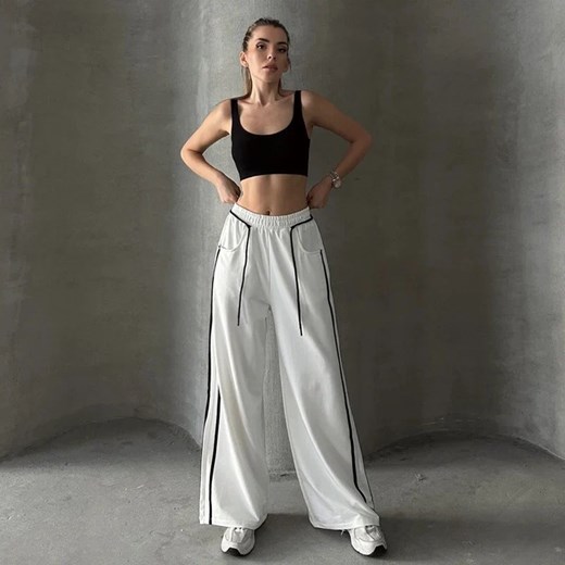 Białe spodnie dresowe damskie - Biały S ze sklepu Intimica.pl w kategorii Spodnie damskie - zdjęcie 186414427