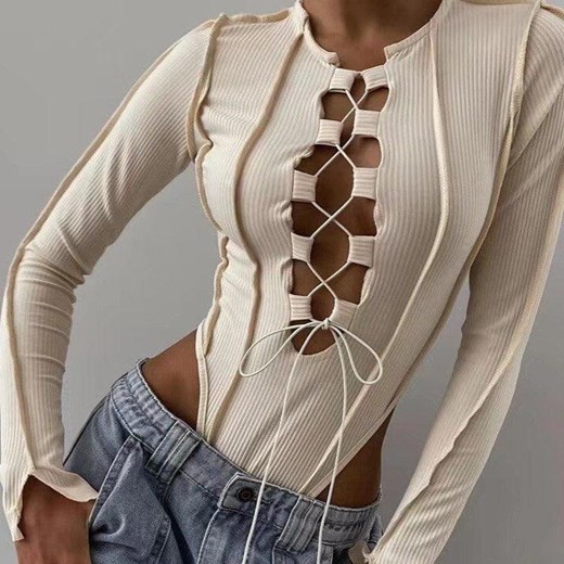 Body z wiązanym dekoltem - Beżowy S ze sklepu Intimica.pl w kategorii Bluzki damskie - zdjęcie 186415476