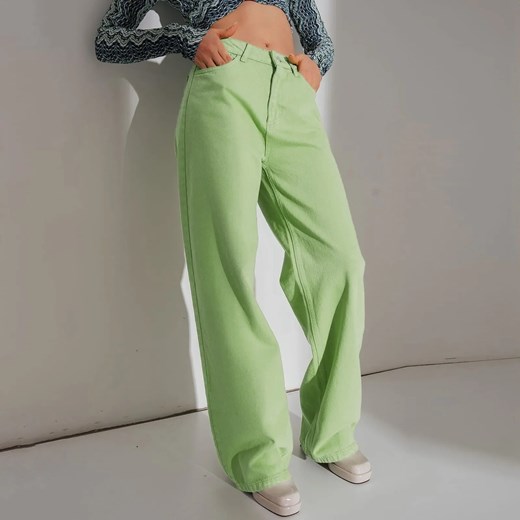 Kolorowe proste jeansy damskie - Zielony S ze sklepu Intimica.pl w kategorii Jeansy damskie - zdjęcie 186418608