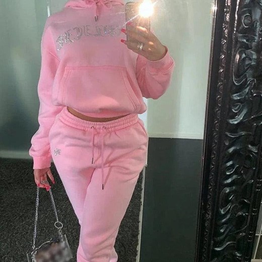 Komplet dresowy z ozdobnymi napisami - Różowy S ze sklepu Intimica.pl w kategorii Dresy damskie - zdjęcie 186419296