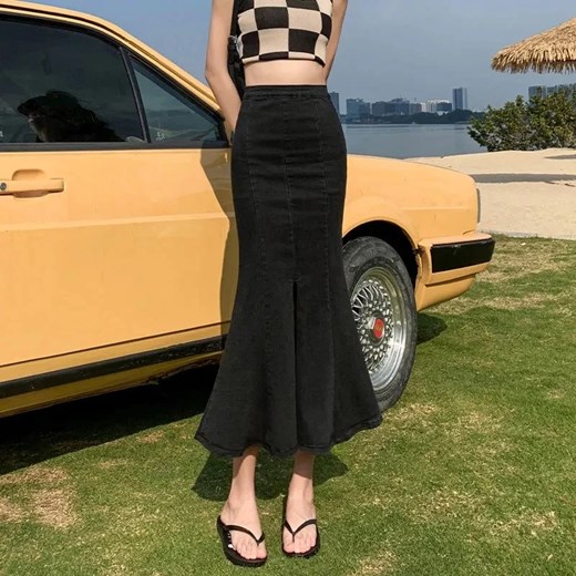 Spódnica jeansowa midi z rozcięciem - Czarny S ze sklepu Intimica.pl w kategorii Spódnice - zdjęcie 186423537