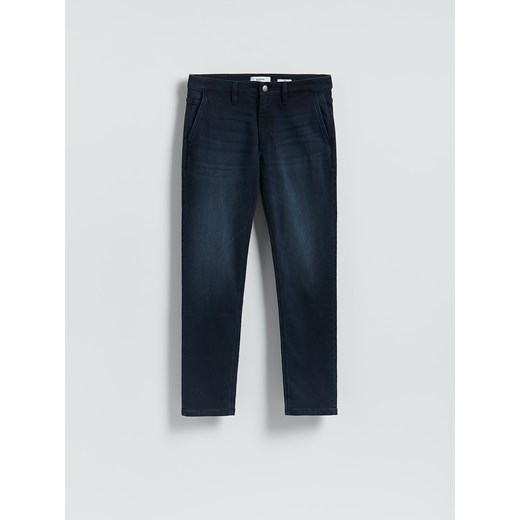 Reserved - Jeansy slim fit z efektem sprania - granatowy Reserved 36 Reserved