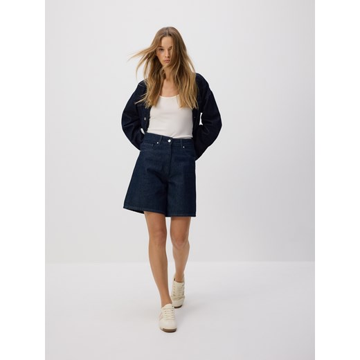 Reserved - Jeansowe bermudy - granatowy ze sklepu Reserved w kategorii Szorty - zdjęcie 186430518