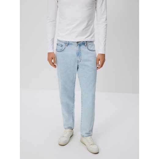 Reserved - Jeansy carrot fit - niebieski ze sklepu Reserved w kategorii Jeansy męskie - zdjęcie 186432185