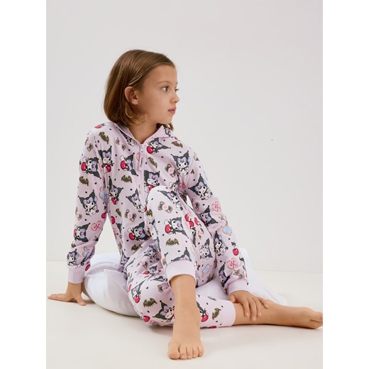 Reserved - Piżama pajacyk z kapturem Kuromi - lawendowy ze sklepu Reserved w kategorii Piżamy dziecięce - zdjęcie 186434297