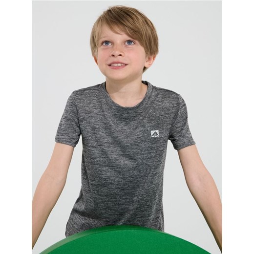 Sinsay - Szybkoschnąca koszulka sportowa Active - szary - id: 404FC-85M - marki Sinsay - 186437938 Sinsay - Szybkoschnąca koszulka sportowa Active - szary ze sklepu Sinsay w kategorii T-shirty chłopięce - zdjęcie 186437938