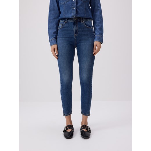Reserved - Jeansy slim push up - granatowy ze sklepu Reserved w kategorii Jeansy damskie - zdjęcie 186440225