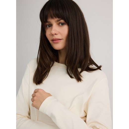 Reserved - Longsleeve z merceryzowanej bawełny - złamana biel ze sklepu Reserved w kategorii Bluzki damskie - zdjęcie 186440289