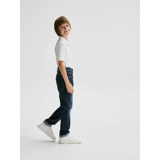 Reserved - Jeansy regular - granatowy ze sklepu Reserved w kategorii Spodnie chłopięce - zdjęcie 186445186